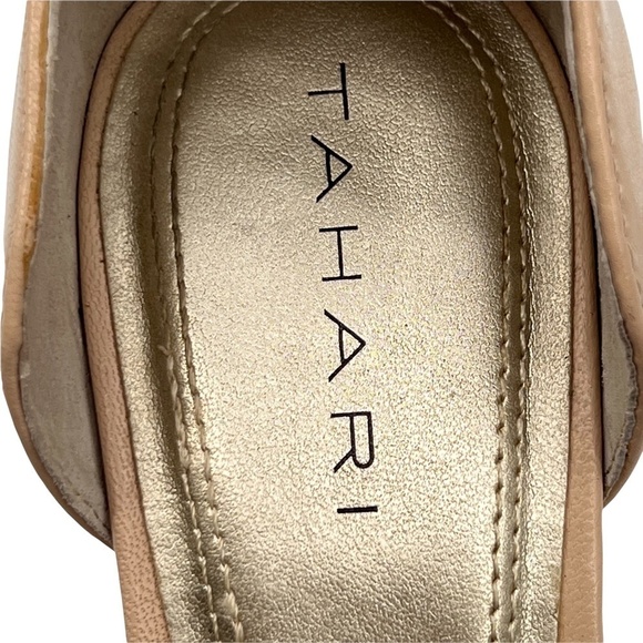Tahari Silver Biscuit Leather GEA Heeled Open Toe Sandals Size 6 1/2 Women's - Picture 2 of 11